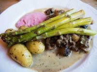 leckeres Abendessen &ndash; &copy; Anna Stiebing (Eberhardt TRAVEL)