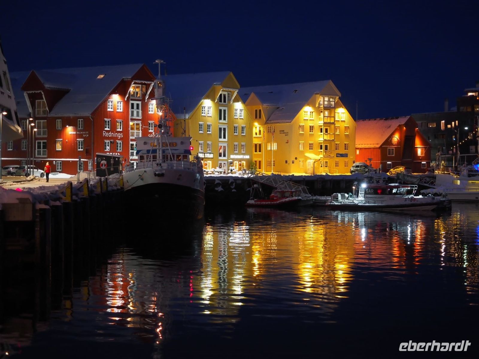 Norwegen - Tromso - Spaziergang im Hafen.jpg &ndash; &copy; Annett Müller (Eberhardt TRAVEL)