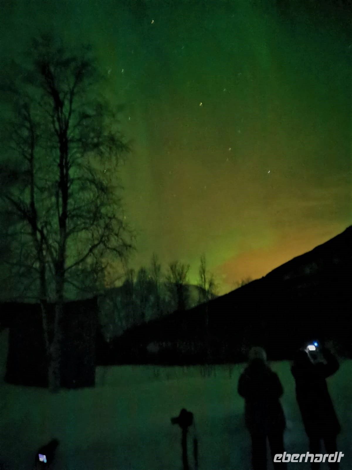 Norwegen - Tromso - 21:38 Uhr - Warten auf die Nordlichter.jpg &ndash; &copy; Annett Müller (Eberhardt TRAVEL)