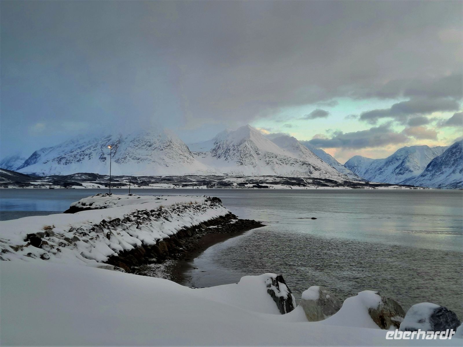 Norwegen - Landschaft um den Lyngen Fjord.jpg &ndash; &copy; Annett Müller (Eberhardt TRAVEL)