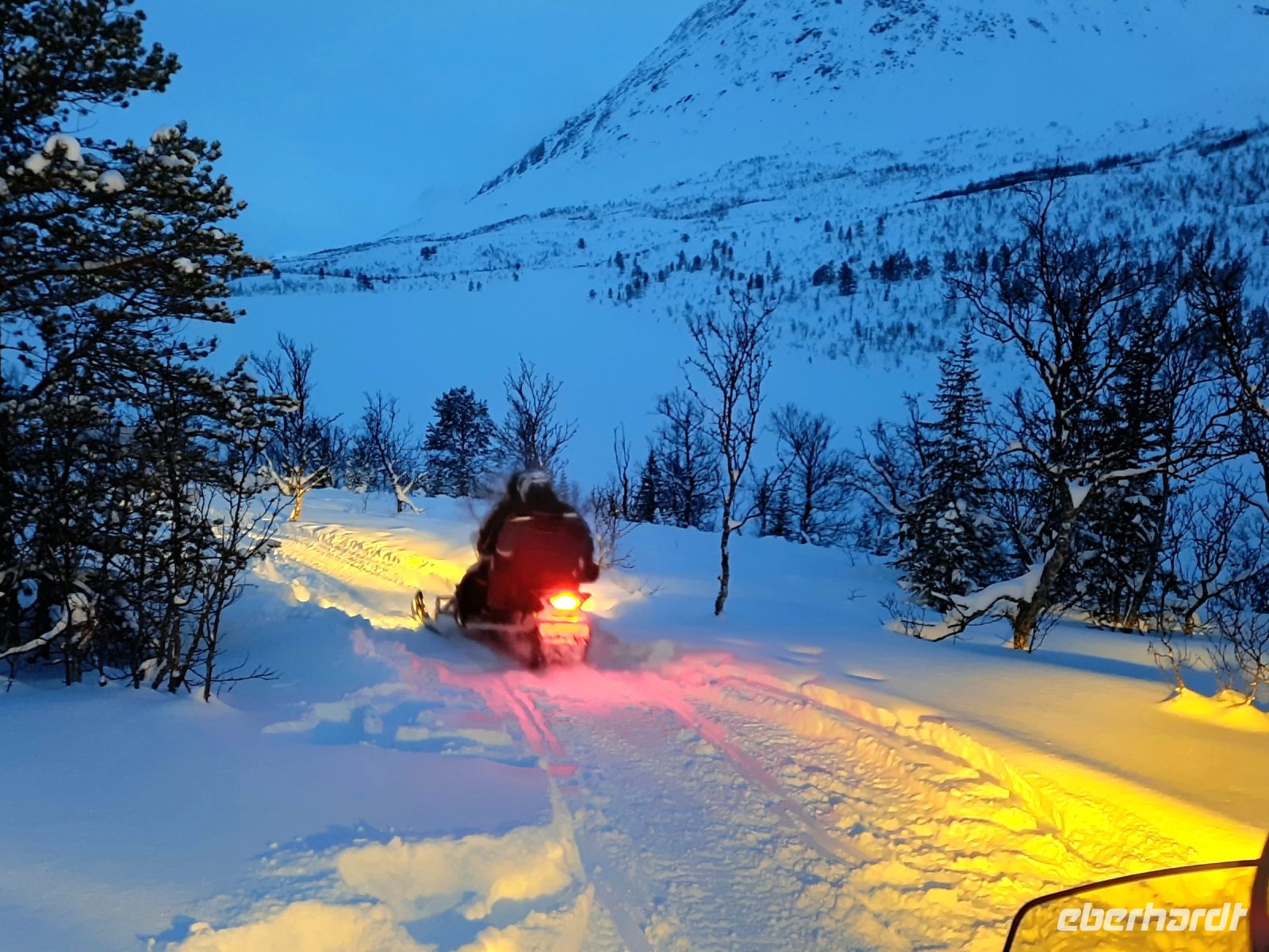 Norwegen - Motorschlitten Fahrt in den Lyngen Alpen - einfach nur genial.jpg &ndash; &copy; Annett Müller (Eberhardt TRAVEL)