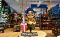 Norwegen - Tromso - Schaufensterbummel.jpg &ndash; &copy; Annett Müller (Eberhardt TRAVEL)