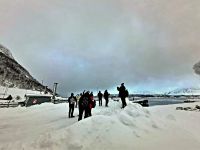Norwegen - Warten auf die Fähre in Breidvik.jpg &ndash; &copy; Annett Müller (Eberhardt TRAVEL)