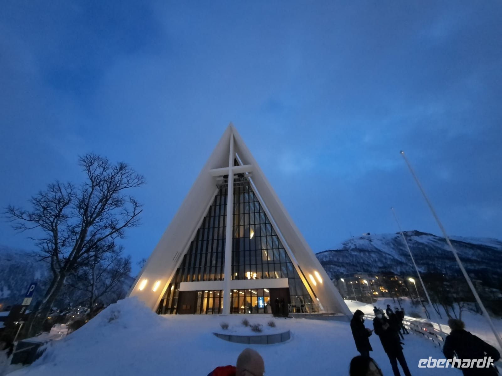 Tromsö - Eismeerkathedrale &ndash; &copy; Katrin Deutschbein (Eberhardt TRAVEL)