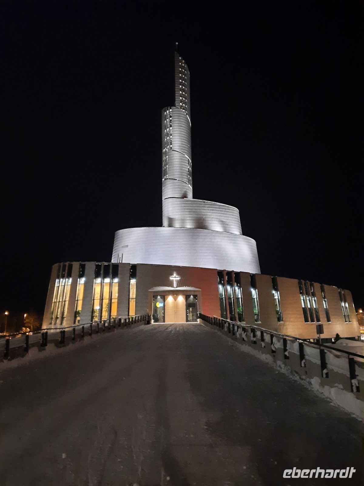 Alta - Nordlichtkathedrale &ndash; &copy; Katrin Deutschbein (Eberhardt TRAVEL)
