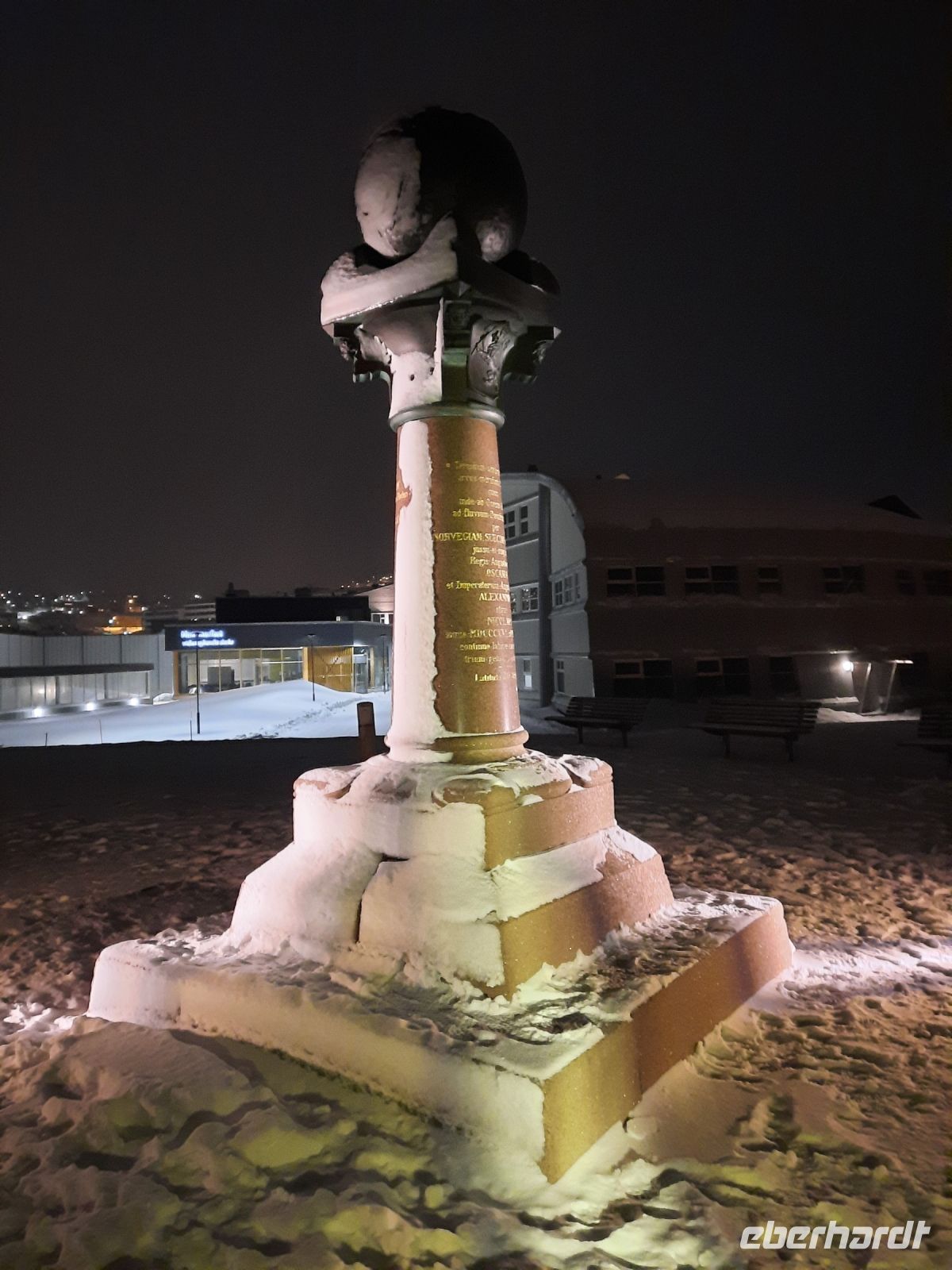 Hammerfest - Meridianstein &ndash; &copy; Katrin Deutschbein (Eberhardt TRAVEL)
