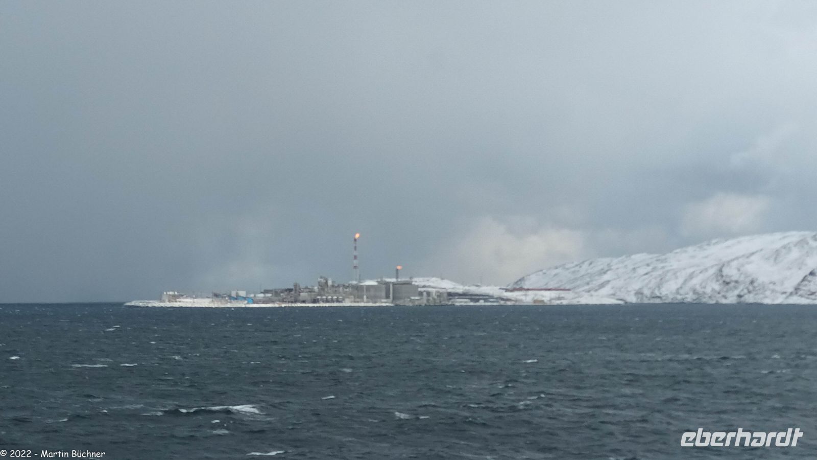 Hurtigruten - MS Polarlys - Hammerfest - Erdgasverflüssigungsanlage Melkøya &ndash; &copy; Martin Büchner (Eberhardt TRAVEL)