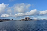 Hurtigruten - MS Polarlys - Nordland - Helgelandskysten - Brønnøysund - Berg Torghatten &ndash; &copy; Martin Büchner (Eberhardt TRAVEL)