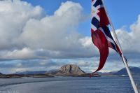 Hurtigruten - MS Polarlys - Nordland - Helgelandskysten - Brønnøysund - Berg Torghatten &ndash; &copy; Martin Büchner (Eberhardt TRAVEL)