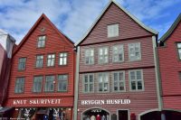Hurtigruten - MS Polarlys - Bergen - UNESCO Weltkulturerbe Bryggen (Hansekontor) &ndash; &copy; Martin Büchner (Eberhardt TRAVEL)