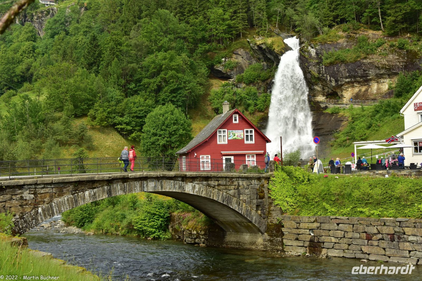 Steindalsfossen &ndash; &copy; Martin Büchner (Eberhardt TRAVEL)