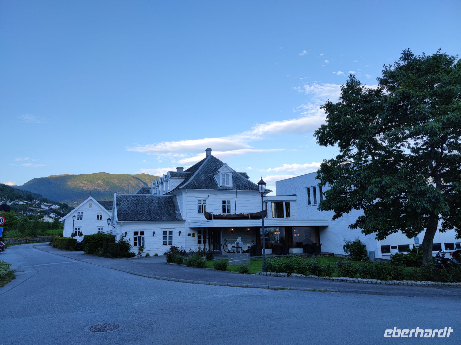 065-Leikanger Fjord-Hotel &ndash; &copy; Dirk Schlosser (Eberhardt TRAVEL)