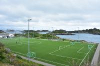 Der wohl berühmteste nördlichste Fußballplatz der Welt - Henningsvær, Lofoten &ndash; &copy; Martin Büchner (Eberhardt TRAVEL)