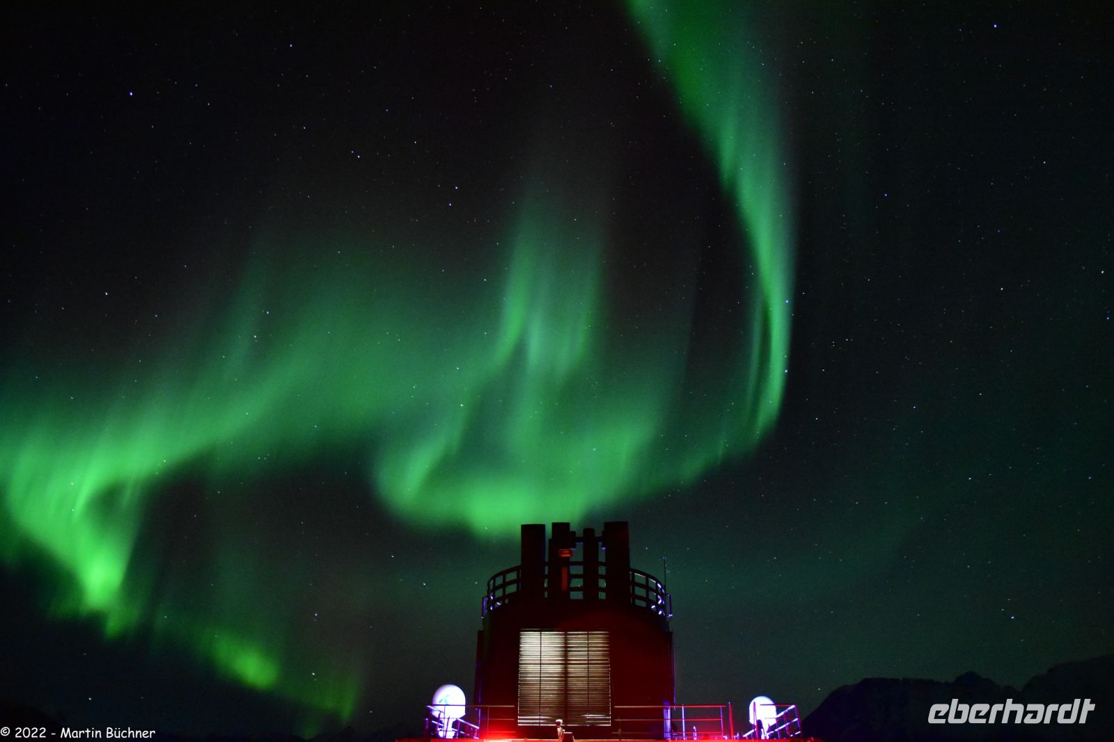 Hurtigruten - M/S Trollfjord auf dem Weg von Tromsø nach Skjervøy - Polarlicht - Nordlicht - Aurora Borealis &ndash; &copy; Martin Büchner (Eberhardt TRAVEL)