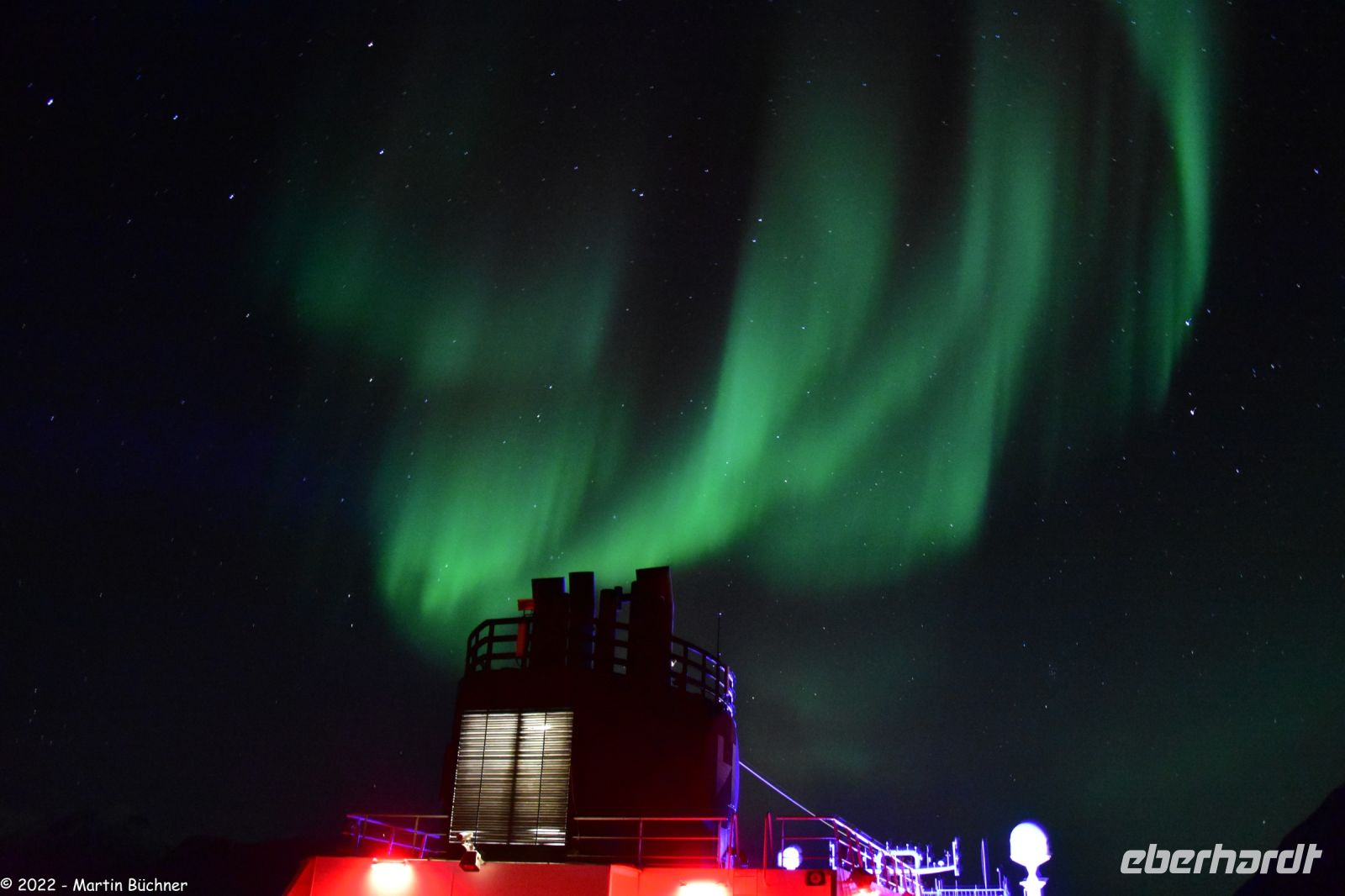 Hurtigruten - M/S Trollfjord auf dem Weg von Tromsø nach Skjervøy - Polarlicht - Nordlicht - Aurora Borealis &ndash; &copy; Martin Büchner (Eberhardt TRAVEL)