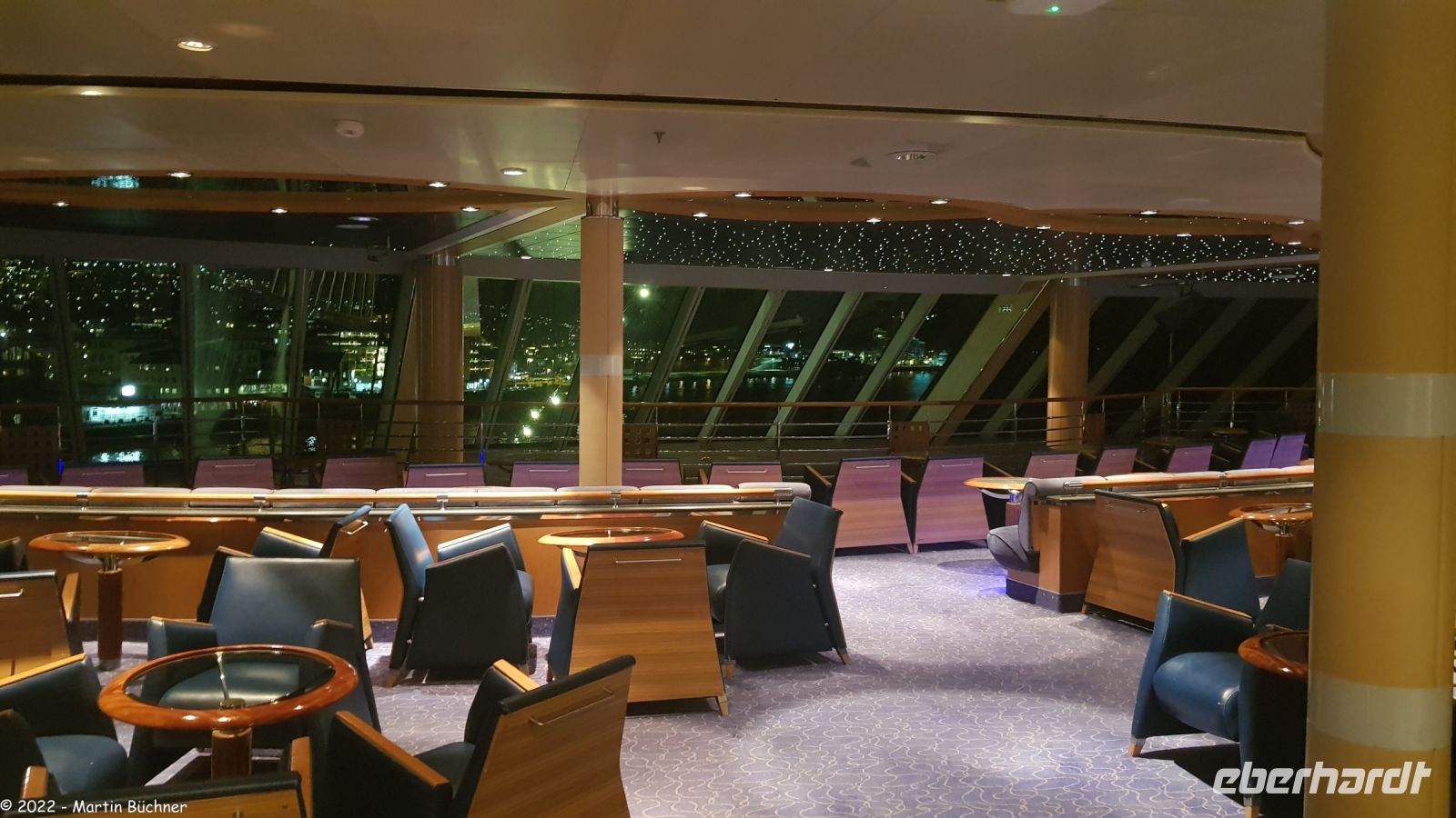 Hurtigruten - M/S Trollfjord Panoramadeck &ndash; &copy; Martin Büchner (Eberhardt TRAVEL)