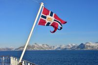 Postflagge des Postschiffes M/S Nordlys (Hurtigruten) &ndash; &copy; Martin Büchner (Eberhardt TRAVEL)