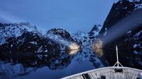 Trollfjord um Mitternacht &ndash; &copy; Ria Heilmann (Eberhardt TRAVEL)