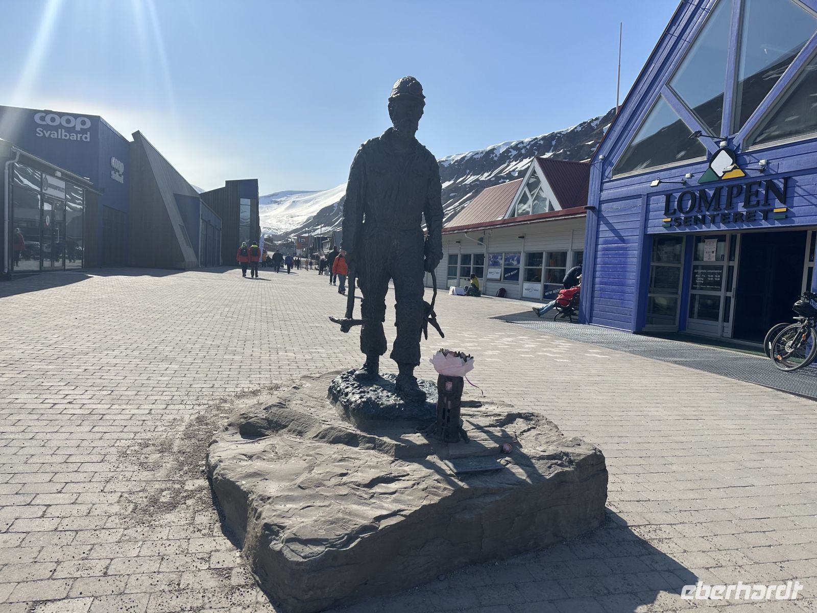 Hurtigruten - Spitzbergen - Longyearbyen  &ndash; &copy; Sabine Letzybyll (Eberhardt TRAVEL)