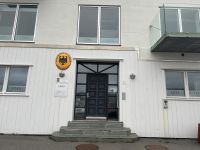 wir entdecken die Deutsche Botschaft in Tórshavn &ndash; &copy; Sabine Letzybyll (Eberhardt TRAVEL)
