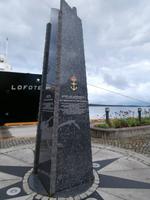 Stele in Molde &ndash; &copy; Ingrid Langer (Eberhardt TRAVEL)