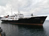 unser Hurtigrutenschiff Lofoten &ndash; &copy; Ingrid Langer (Eberhardt TRAVEL)