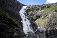 Trollstigen (Stigfossen) &ndash; &copy; Katrin Deutschbein (Eberhardt TRAVEL)