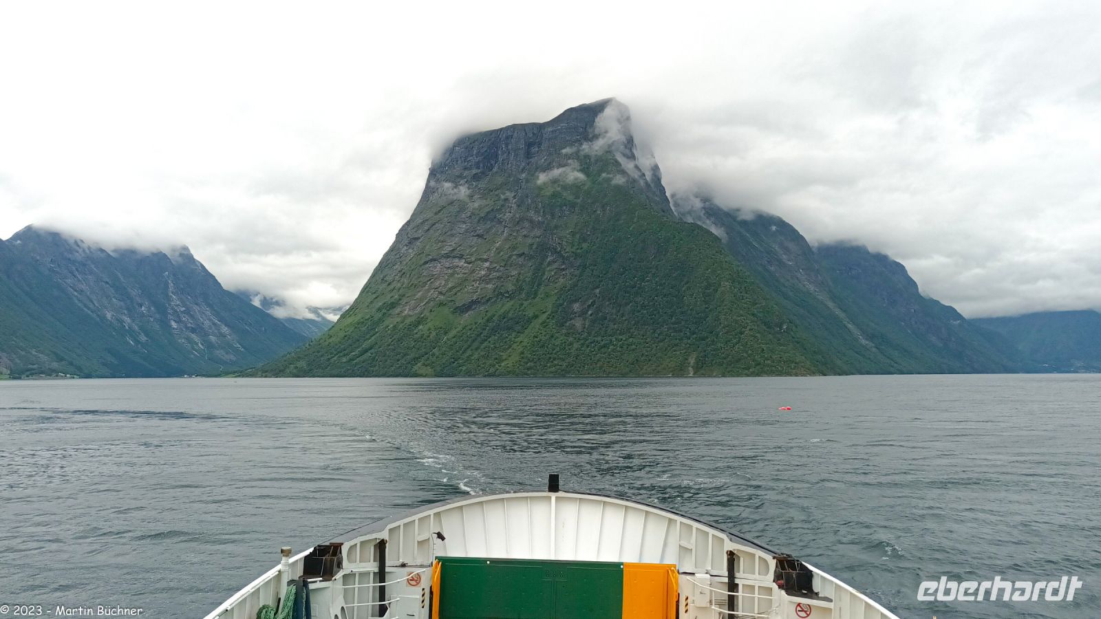 Hjørundfjord - ein unbekannter, aber einer der spektakulärsten Fjorde Norwegens &ndash; &copy; Martin Büchner (Eberhardt TRAVEL)