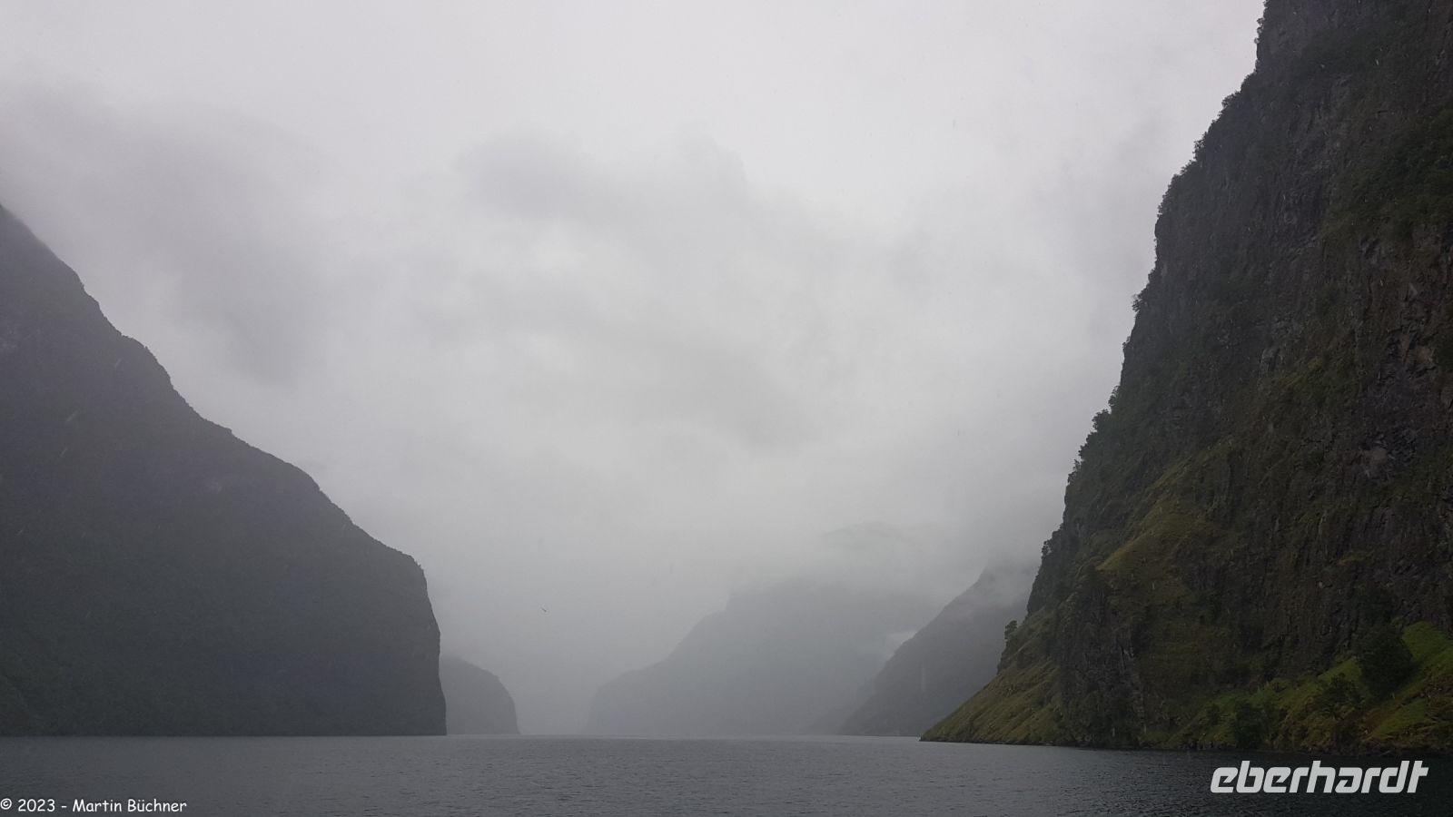 Kreuzfahrt im UNESCO Weltnaturerbe von Gudvangen im Nærøyfjord nach Flåm im Aurlandsfjord, Nebenarme des Sognefjordes &ndash; &copy; Martin Büchner (Eberhardt TRAVEL)