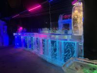 Magic Ice Bar in Svolvær  &ndash; &copy; Madlena Voigt (Eberhardt TRAVEL)