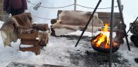 Wärmendes Feuer &ndash; &copy; Ingrid Langer (Eberhardt TRAVEL)