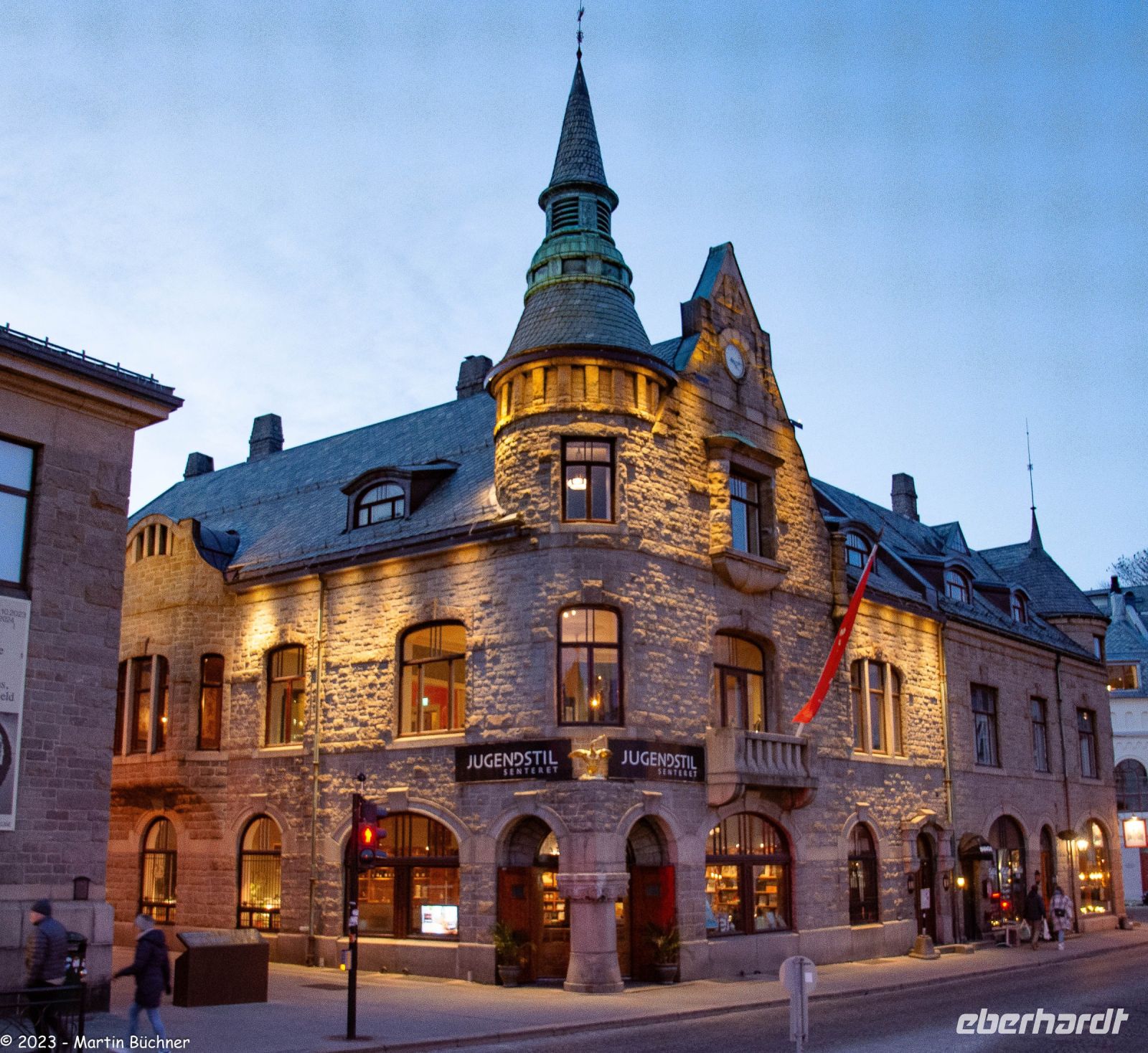 Ålesund - Stadtspaziergang durch die Stadt des Jugendstils - die alte Apotheke - heute Jugenstil-Zentrum &ndash; &copy; Martin Büchner (Eberhardt TRAVEL)