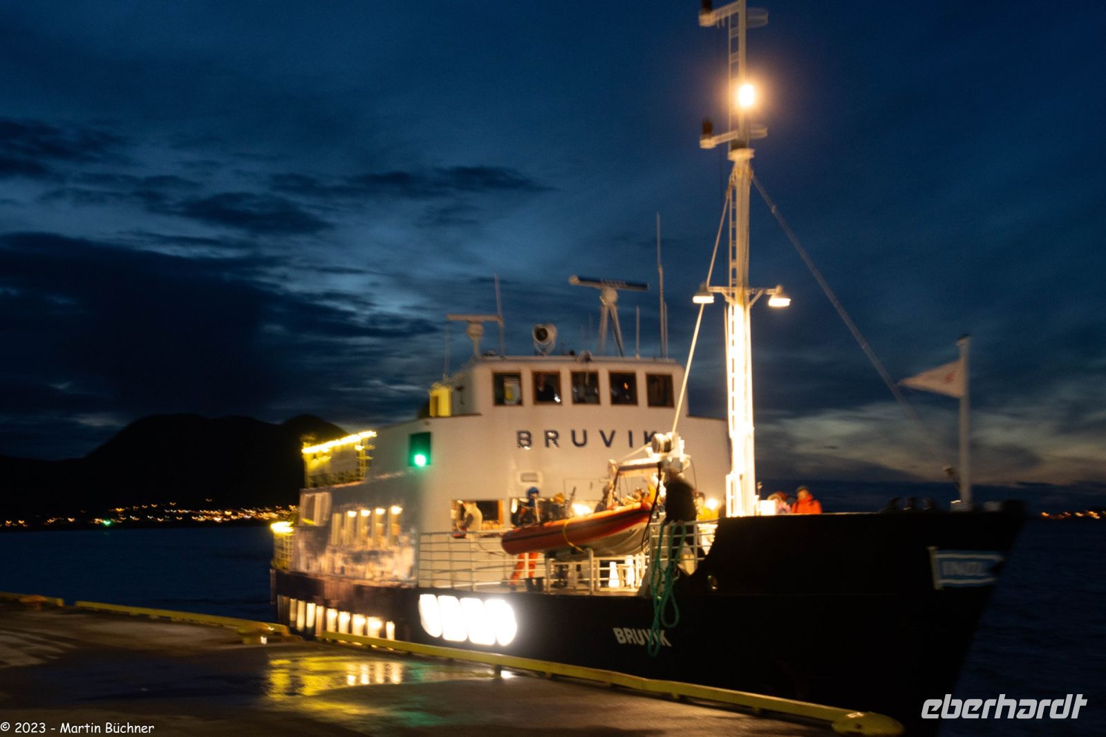 Ålesund - hier begrüßen wir unsere vielen Ausflugsgäste zurück aus dem Hjørundfjord (immer noch ein echter Geheimtipp!) &ndash; &copy; Martin Büchner (Eberhardt TRAVEL)