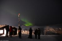 Polarlicht - Nordlicht - Aurora Borealis auf dem Hausberg Storsteinen (erreichbar mit dem Fjellheisen) &ndash; &copy; Martin Büchner (Eberhardt TRAVEL)