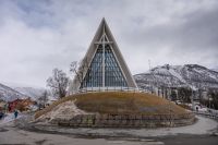 Quelle: Inside Norway - Alexandra von Gutthenbach-Lindau: Danke für Deine Vertretung Alex und Deine Bilder! - Tromsø - Eismeerkathedrale &ndash; &copy; Martin Büchner (Eberhardt TRAVEL)