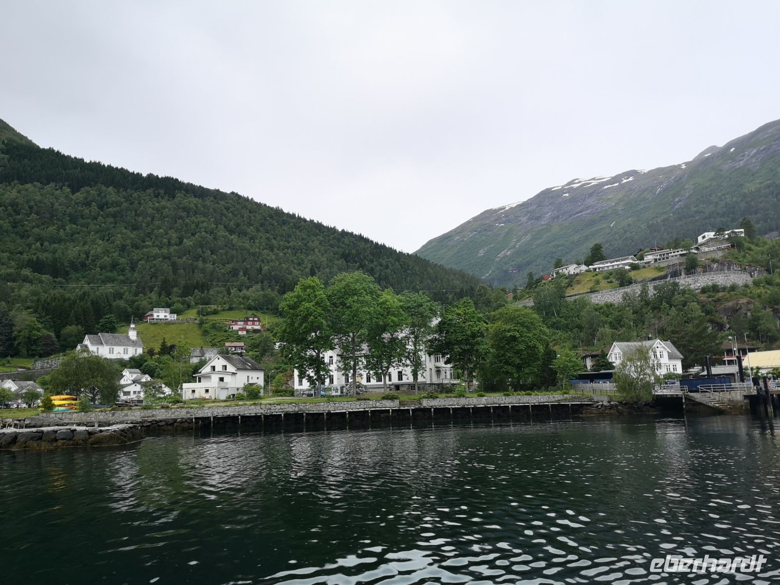 Hellesylt wartet... &ndash; &copy; Marta Rass (Eberhardt TRAVEL)
