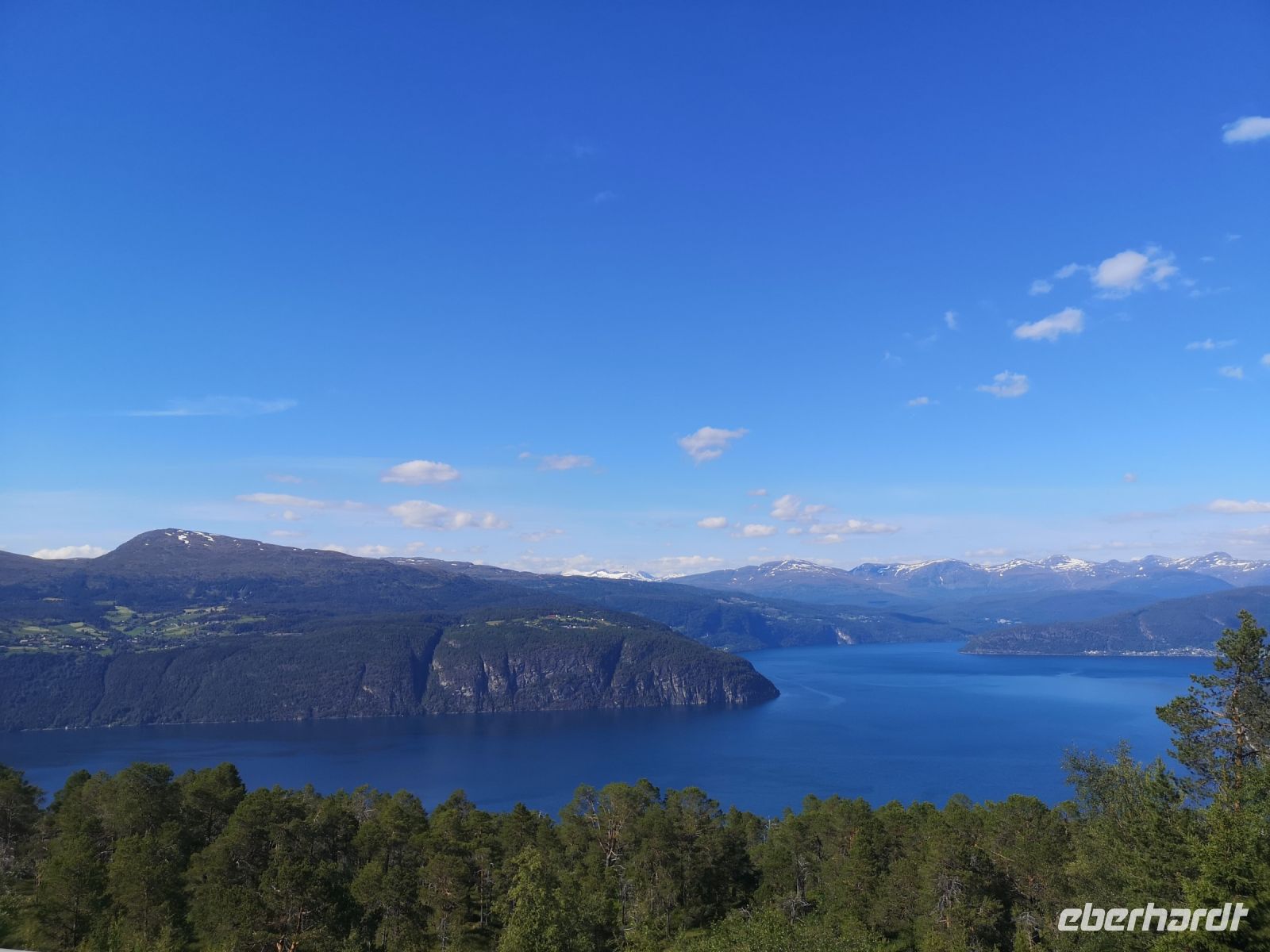 Innvikfjord ade... &ndash; &copy; Marta Rass (Eberhardt TRAVEL)