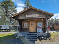 Rovaniemi - Santa Claus Village (Weihnachtsmanndorf - Roosevelt-Hütte) &ndash; &copy; Katrin Deutschbein (Eberhardt TRAVEL)