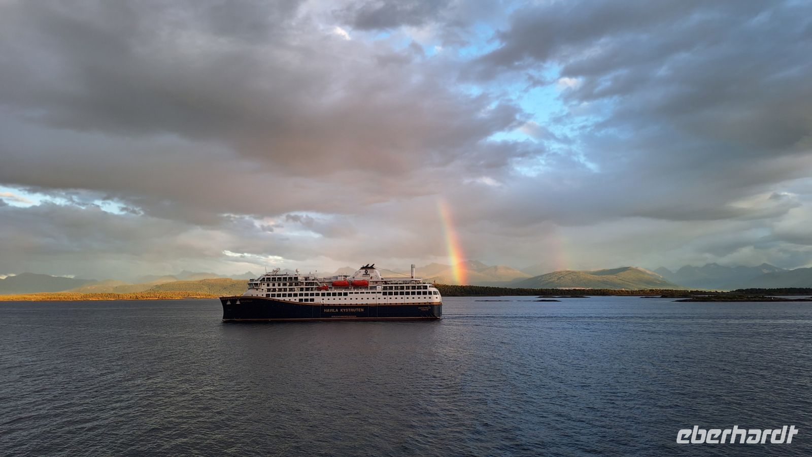 Molde: Einfahrt der Havila &ndash; &copy; Sinah Witzig (Eberhardt TRAVEL)