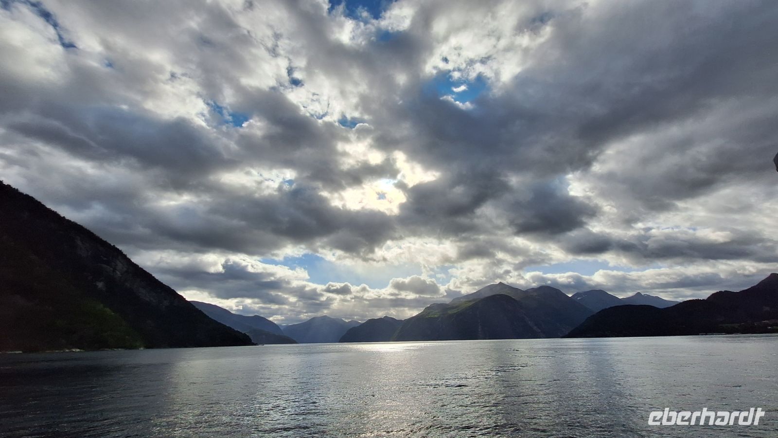 Sunnylvsfjord &ndash; &copy; Sinah Witzig (Eberhardt TRAVEL)