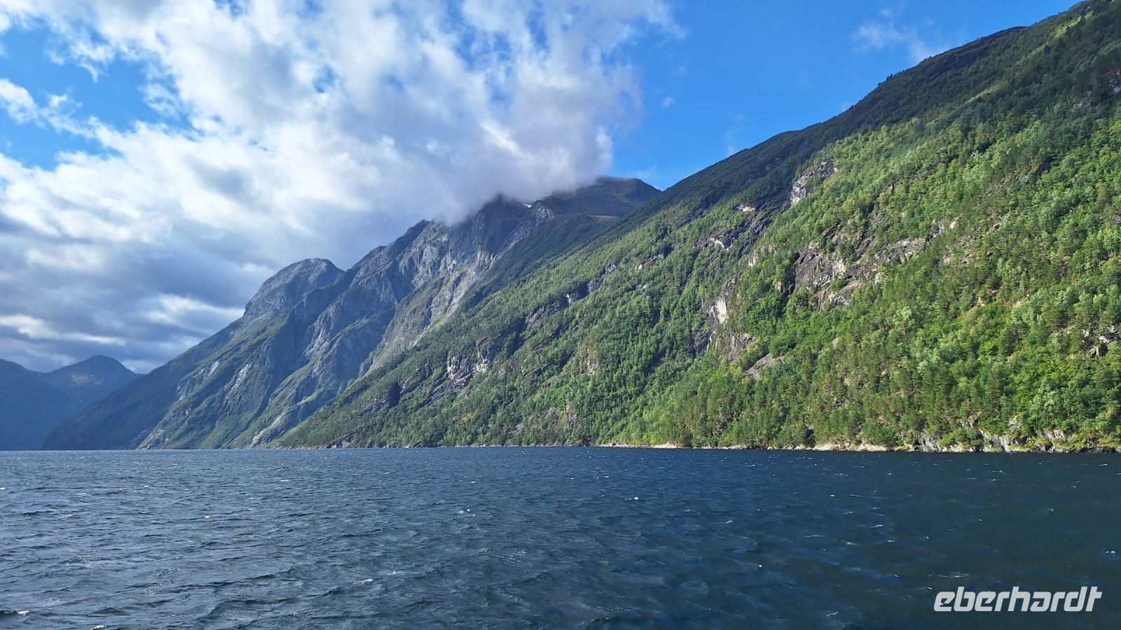 Sunnylvsfjord &ndash; &copy; Sinah Witzig (Eberhardt TRAVEL)