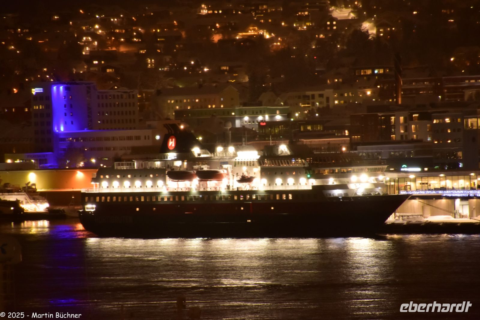 Hurtigruten MS Kong Harald in Tromsø &ndash; &copy; Martin Büchner (Eberhardt TRAVEL)