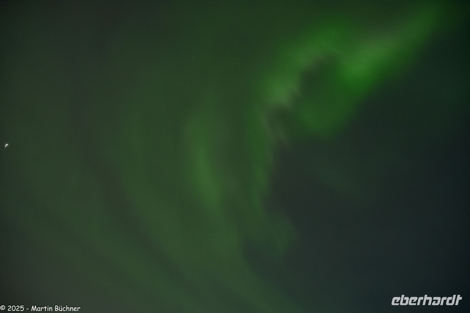 Båtsfjord - wer zeigt sich denn da - die schüchterne Lady Aurora &ndash; &copy; Martin Büchner (Eberhardt TRAVEL)