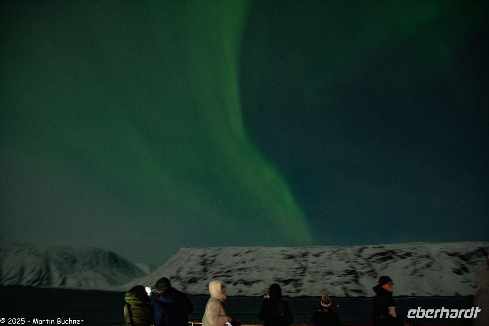 Båtsfjord - wer zeigt sich denn da - die schüchterne Lady Aurora &ndash; &copy; Martin Büchner (Eberhardt TRAVEL)