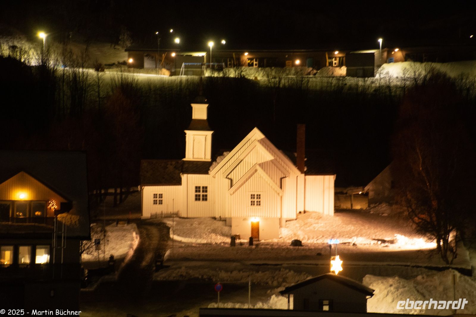Kirche in Skjervøy &ndash; &copy; Martin Büchner (Eberhardt TRAVEL)