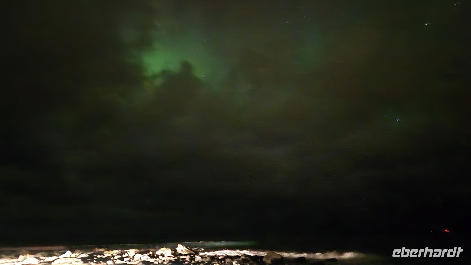 Nordlichter in Flakstad &ndash; &copy; Sinah Witzig (Eberhardt TRAVEL)
