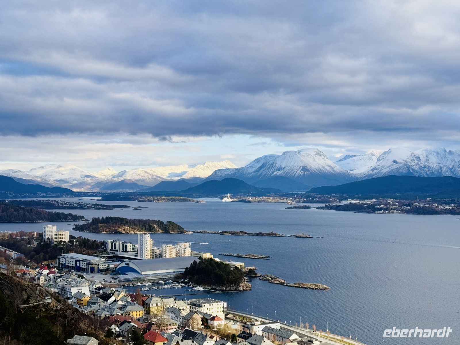 Tag 2 - Blick auf die Sunnmøre Alpen &ndash; &copy; Christin Kuschka (Eberhardt TRAVEL)