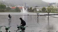20250602_1 wie kann es auch anders sein, Bergen im Regen.jpg &ndash; &copy; Michael Rass (Eberhardt TRAVEL)