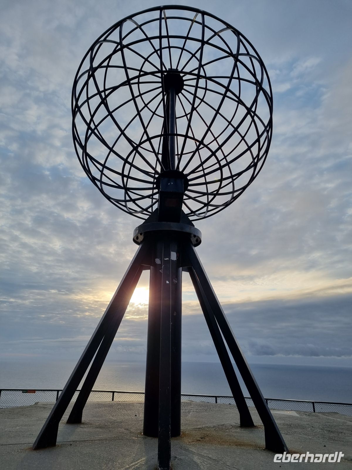 Nordkap - Globus &ndash; &copy; Katrin Deutschbein (Eberhardt TRAVEL)