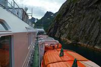 165 Einfahrt Trollfjord &ndash; &copy; Konrad Füssel (Eberhardt TRAVEL)